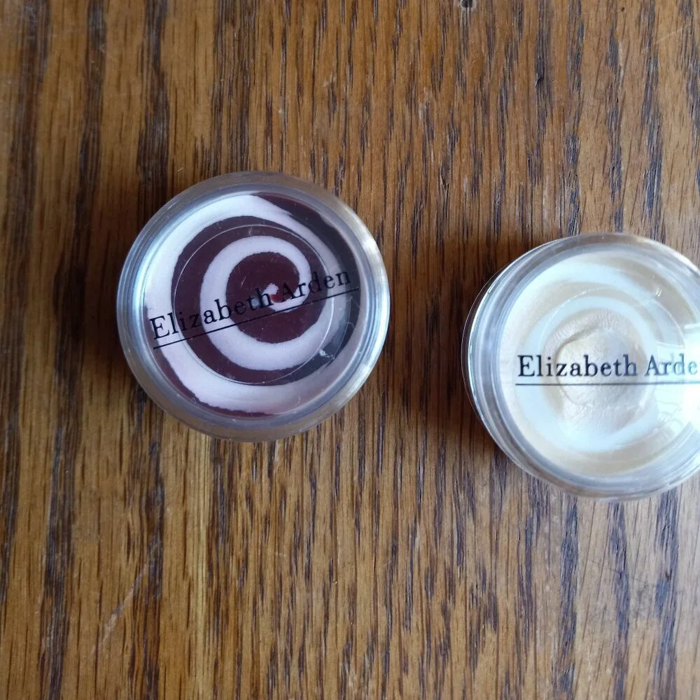 Elizabeth Arden holiday gift